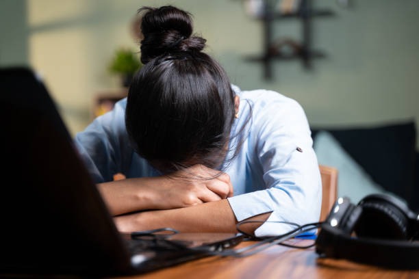 Office Syndrome: How to Stay Pain-Free at Work
